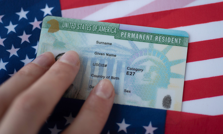 Green Card con Soluciones Migratorias en los Estados Unidos